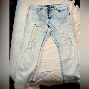 Venus Distressed / ripped Jeans
